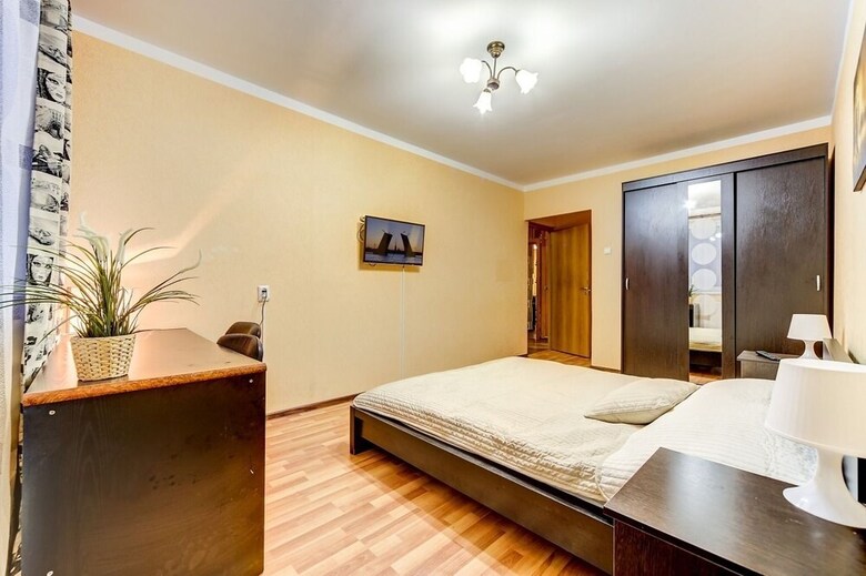 Ag Apartment Iskrovskiy 1-13