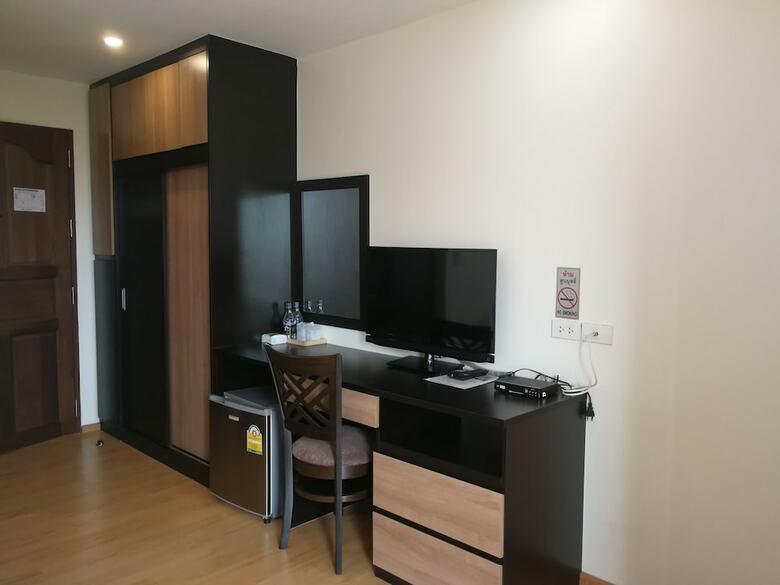 Hotel Narai Iyara Palace Lopburi