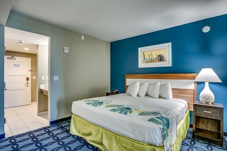 Hotel South Bay Inn & Suites