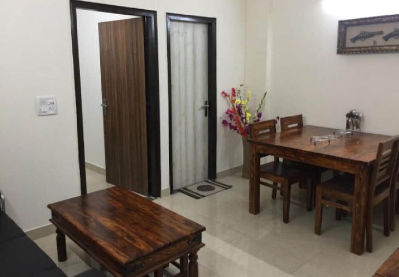 Aparthotel The Raveesh