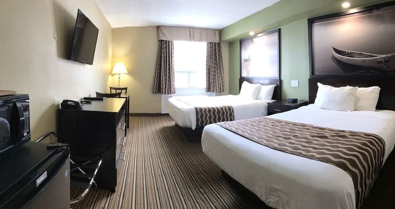 Hotel Red Maple Inn And Suites