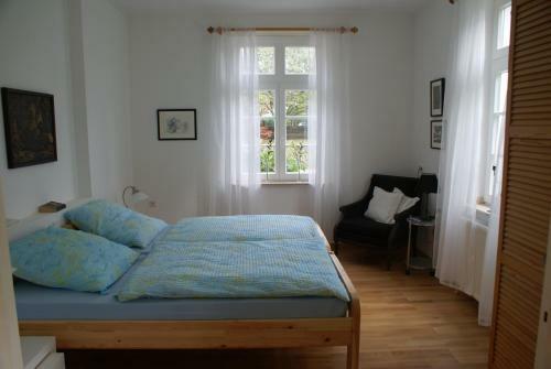 Altes Landhaus Am Park (bed & Breakfast)