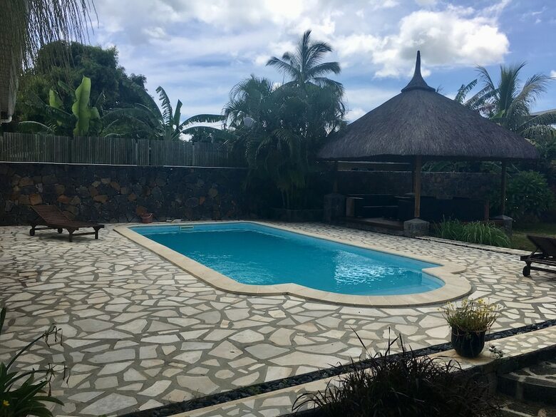 Tropical Villa 5 Min To The Beach