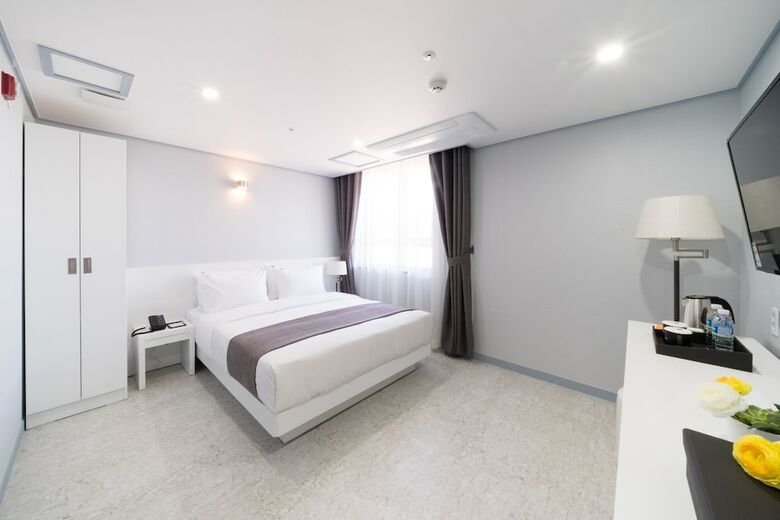Incheon Airport Legend Hotel