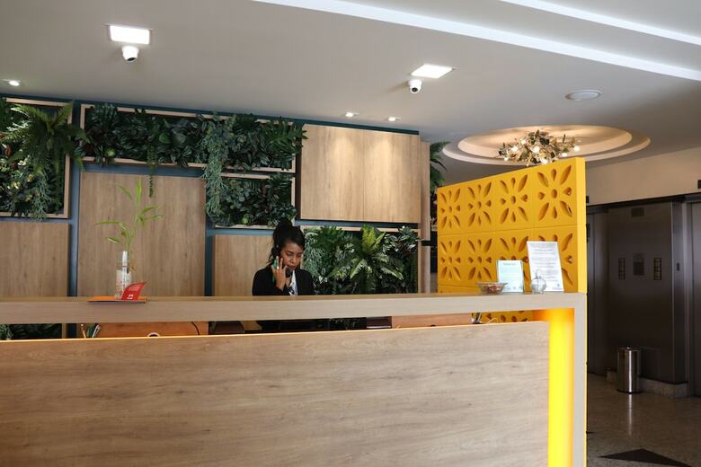 Kayr�s Business Hotel