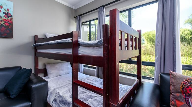 Jackal Creek Self-catering Apartments