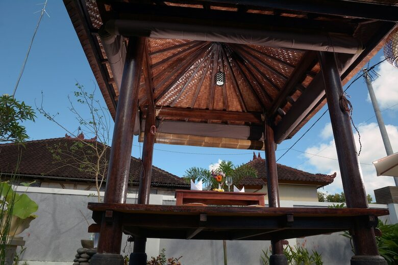 Bed & Breakfast Kubu Garden Guest House
