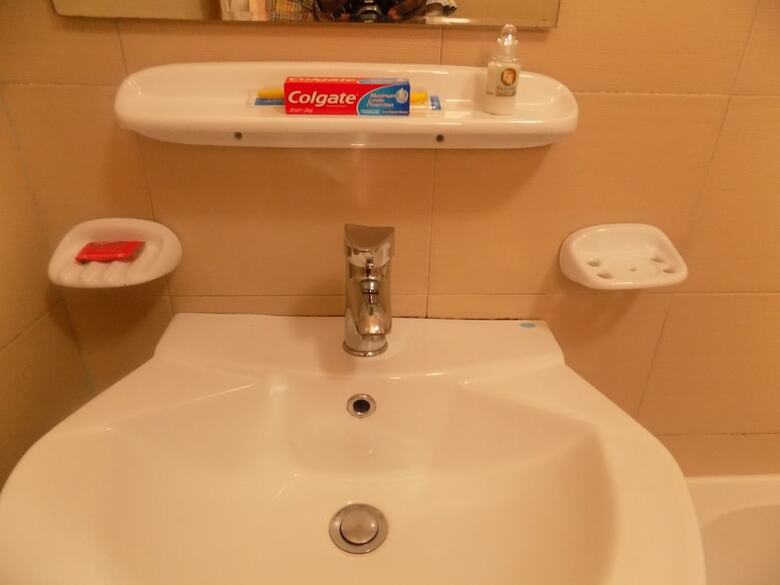 Hotel Entebbe Travelle'rs Inn