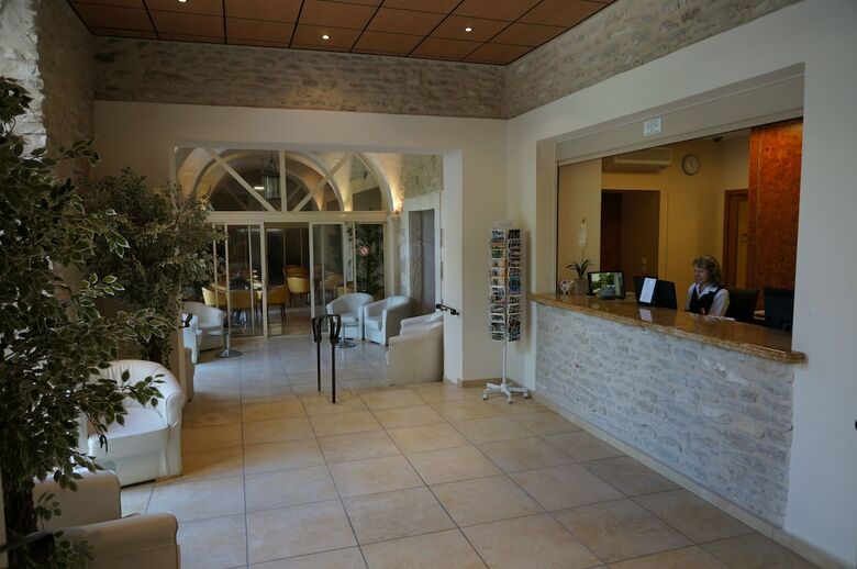 Hotellerie Notre Dame De Lumieres