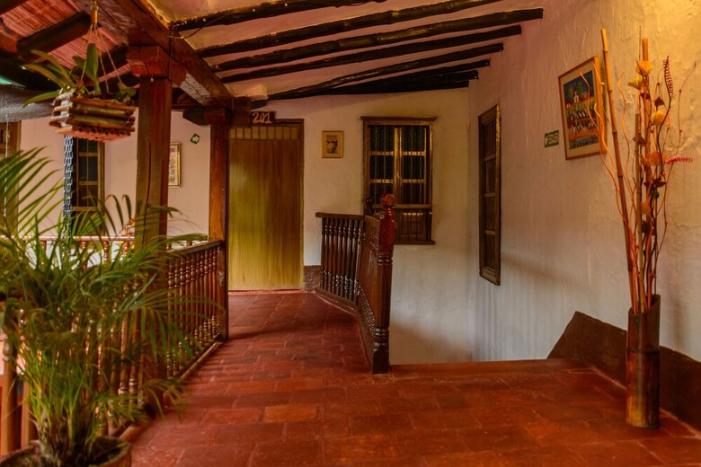 Hotel Hosteria Colonial La Cueva De Leo