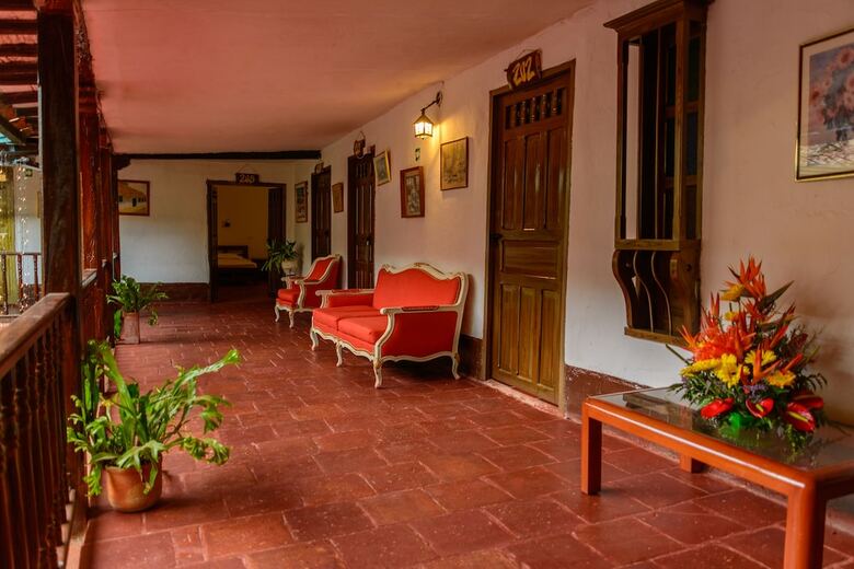Hotel Hosteria Colonial La Cueva De Leo