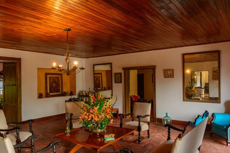 Hotel Hosteria Colonial La Cueva De Leo