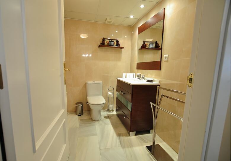 Renthas Plaza Flores Apartment