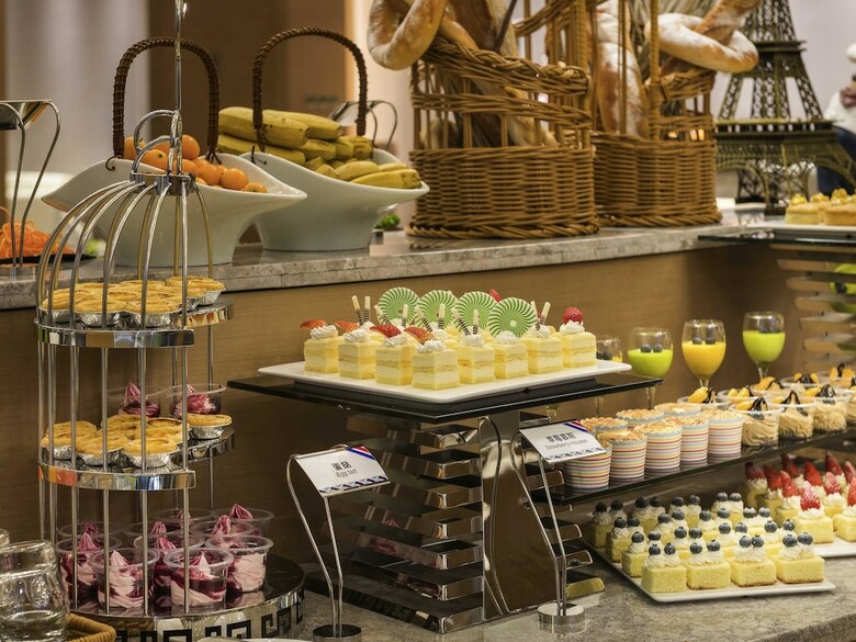 Hotel Mercure Yantai Golden Beach