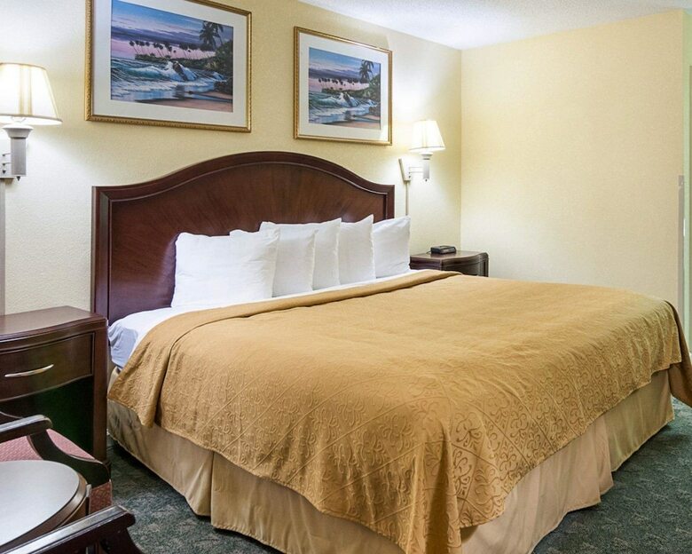 Hotel Quality Inn & Suites