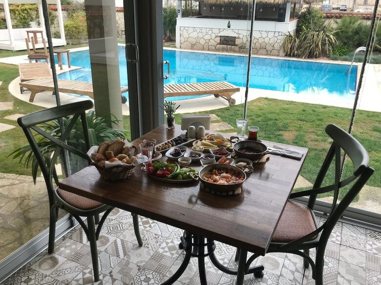Alacati Seven Rooms Hotel