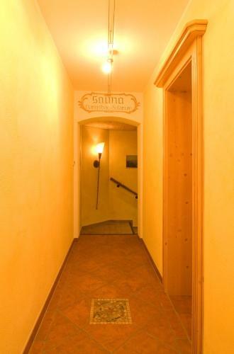 Hostal G�stehaus Wei�es R�ssl