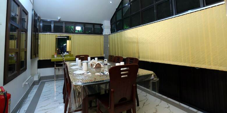 Hotel Kabani International