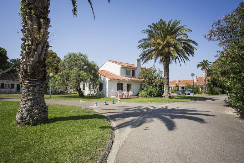 Le Domaine Du Mas Blanc By Popinns