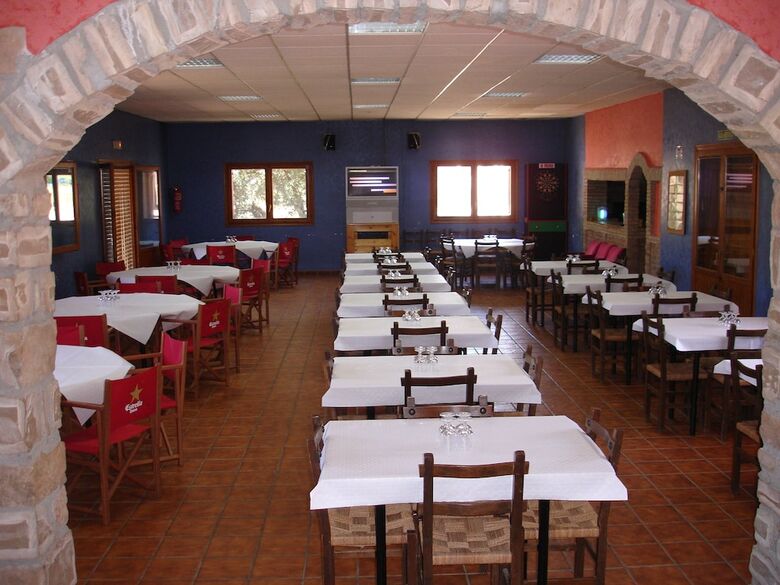 Hostal Albergue Restaurante Salto De Bierge