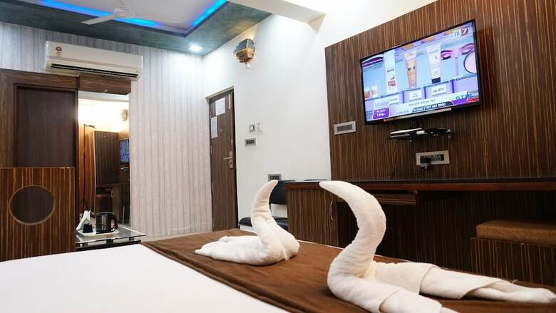 Fabhotel Hotel Kohinoor Plaza
