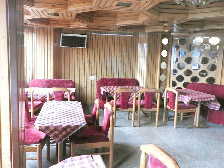 Oyo Flagship 8421 Hotel Seven Hills