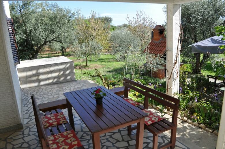 Hotel Dolac Guesthouse