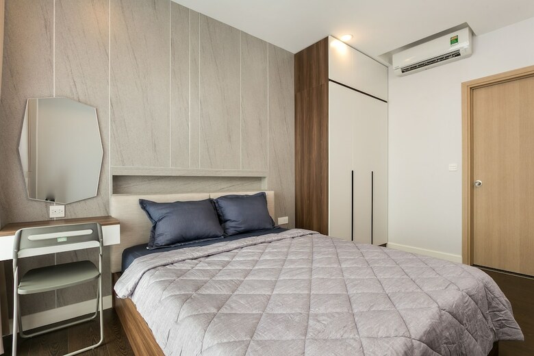 Rivergate Apartment
