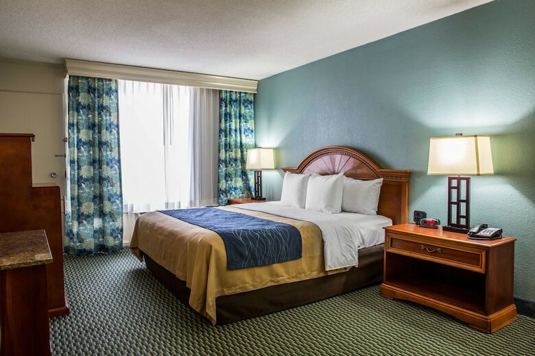Hotel Comfort Inn On The Ocean