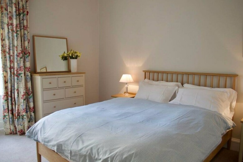 3 Bedroom Stockbridge Apartment
