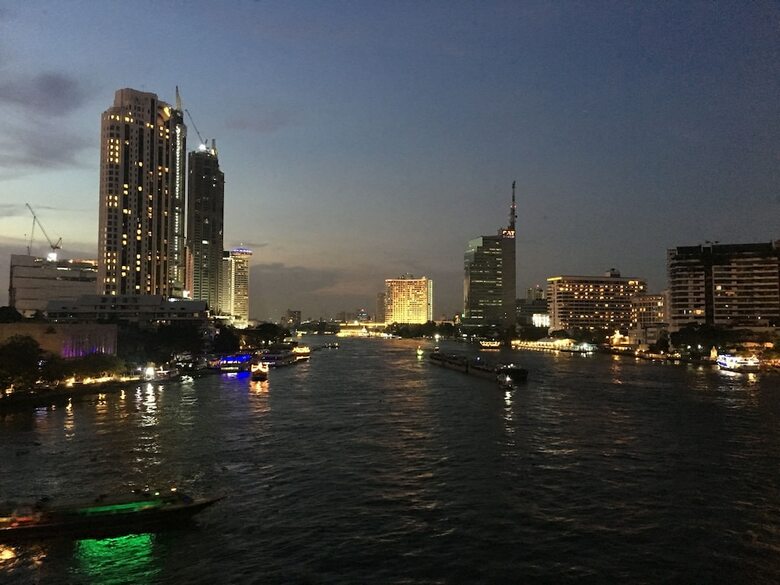 Hostal Bangkok Sanookdee - Adults Only