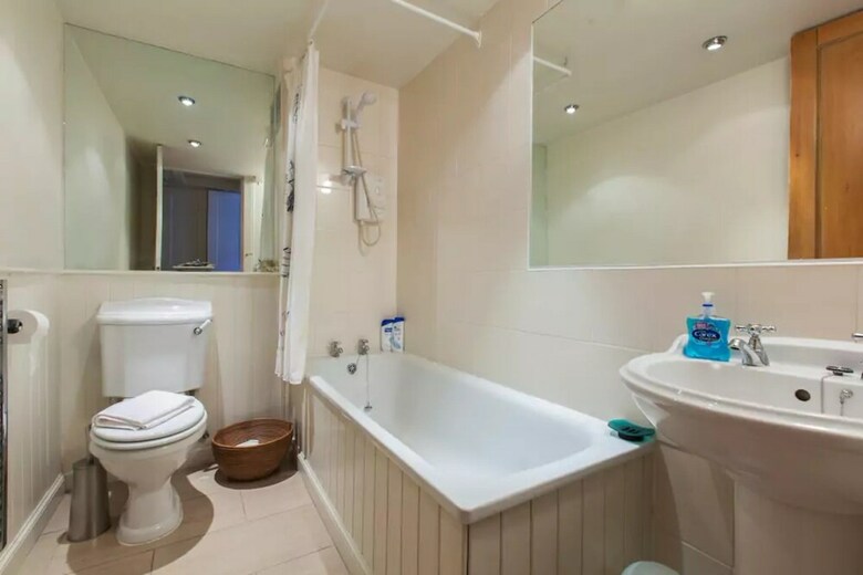 Apartamentos 1 Bedroom New Town Flat