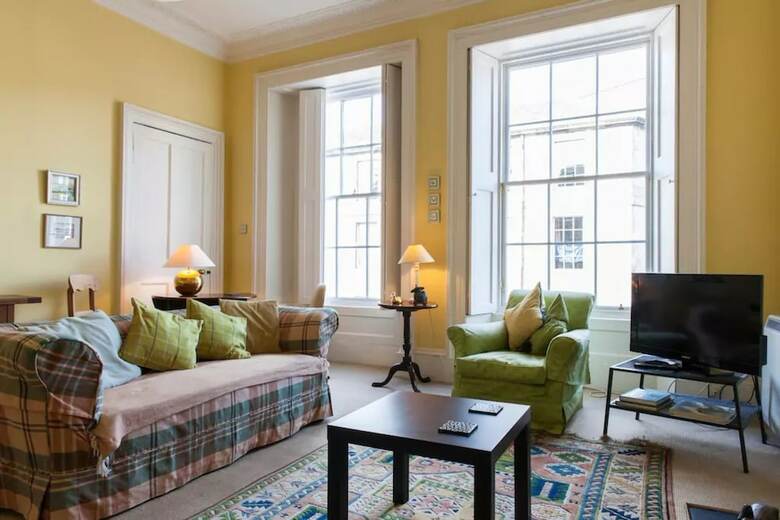 Apartamentos 1 Bedroom New Town Flat