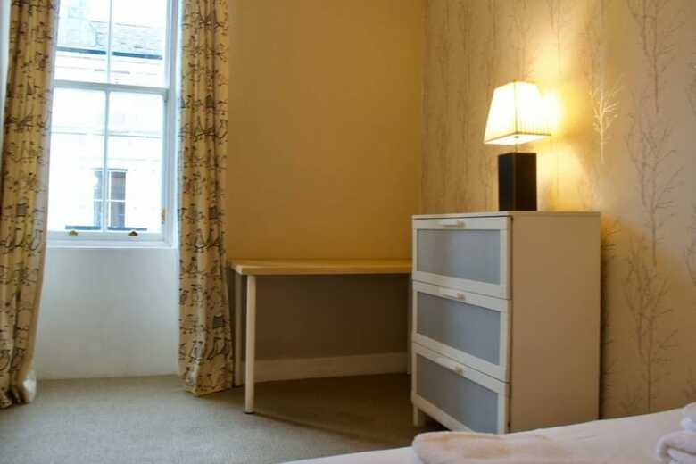 Apartamentos 2 Bedroom Flat Near Edinburgh City Centre