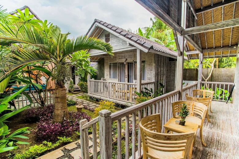 Hotel The Syron Huts Lembongan