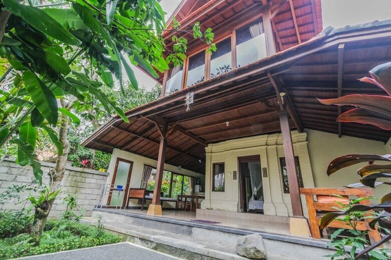 Bed & Breakfast Sari Bamboo Bungalows