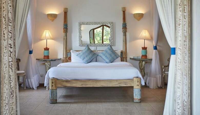 Aparthotel Tamarind Village Apartments