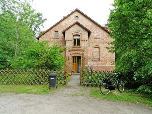 Modern Apartment In Furstenwalde With Private Garden