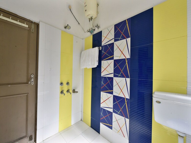 Hotel Oyo 12825 Omkara Homestay