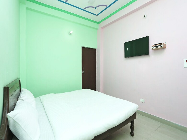 Hotel Oyo 13171 Home Exotic Studios Kempty Fall