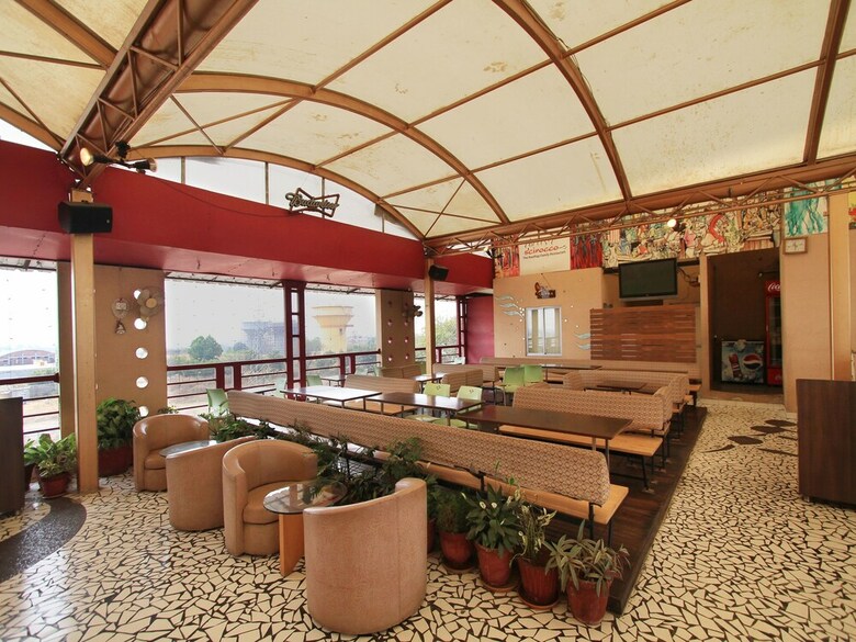 Oyo 11883 Hotel Purple Inn