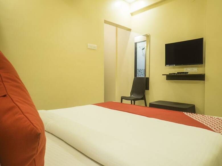 Hotel Oyo 11597 Aditi Executive