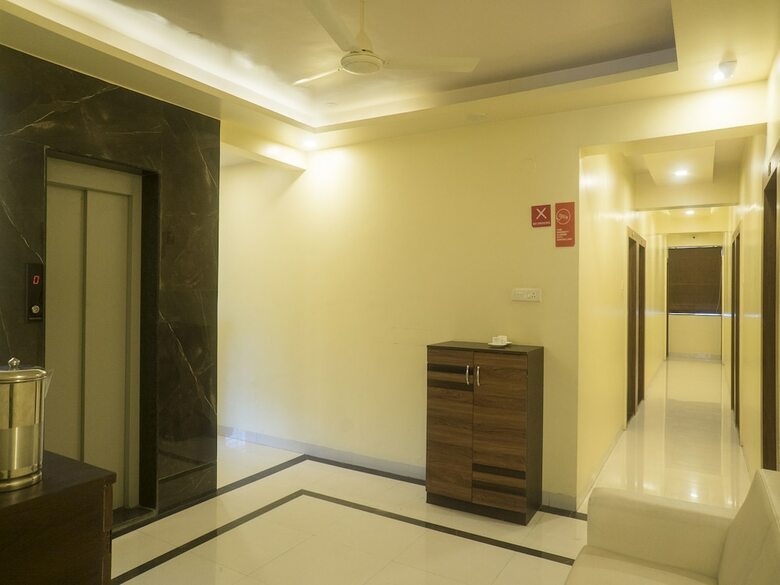 Hotel Oyo 11597 Aditi Executive
