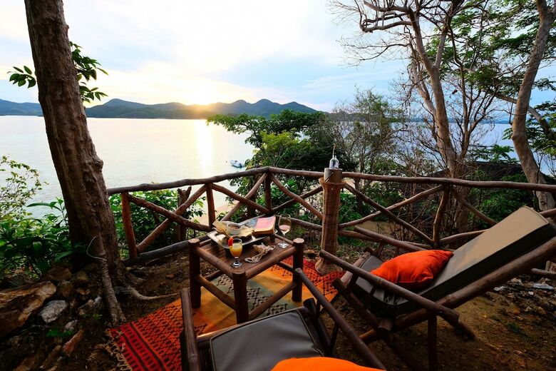 Hotel Bamboo Private Islands