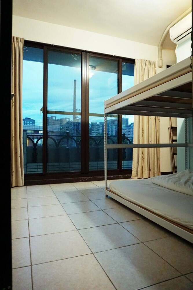Hotel Taichung Fengjia Fully