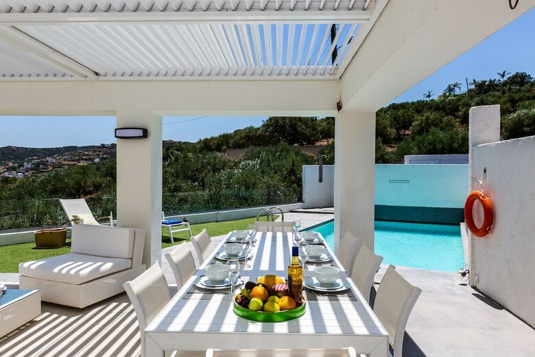 Villa Kissamos By Elea Luxury Villas