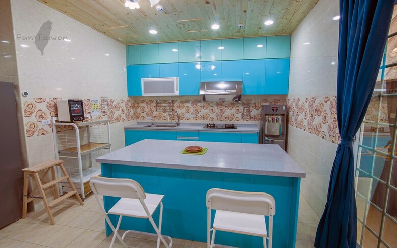 Bed & Breakfast Holby No.8 Elevator Homestay