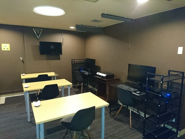 Atsugi Capsulehotel ? Caters To Men