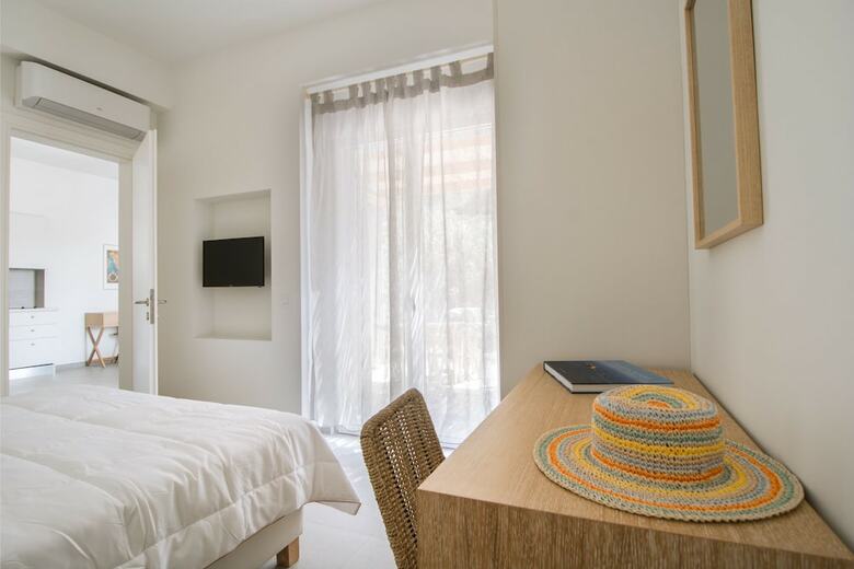 Apartamentos Vourkari Village