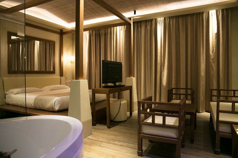 Hotel Emotional Grand Motel